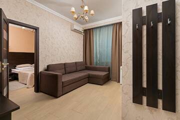 Двухместный номер с 1 кроватью или 2 отдельными кроватями и балконом в Гостевом доме Раф